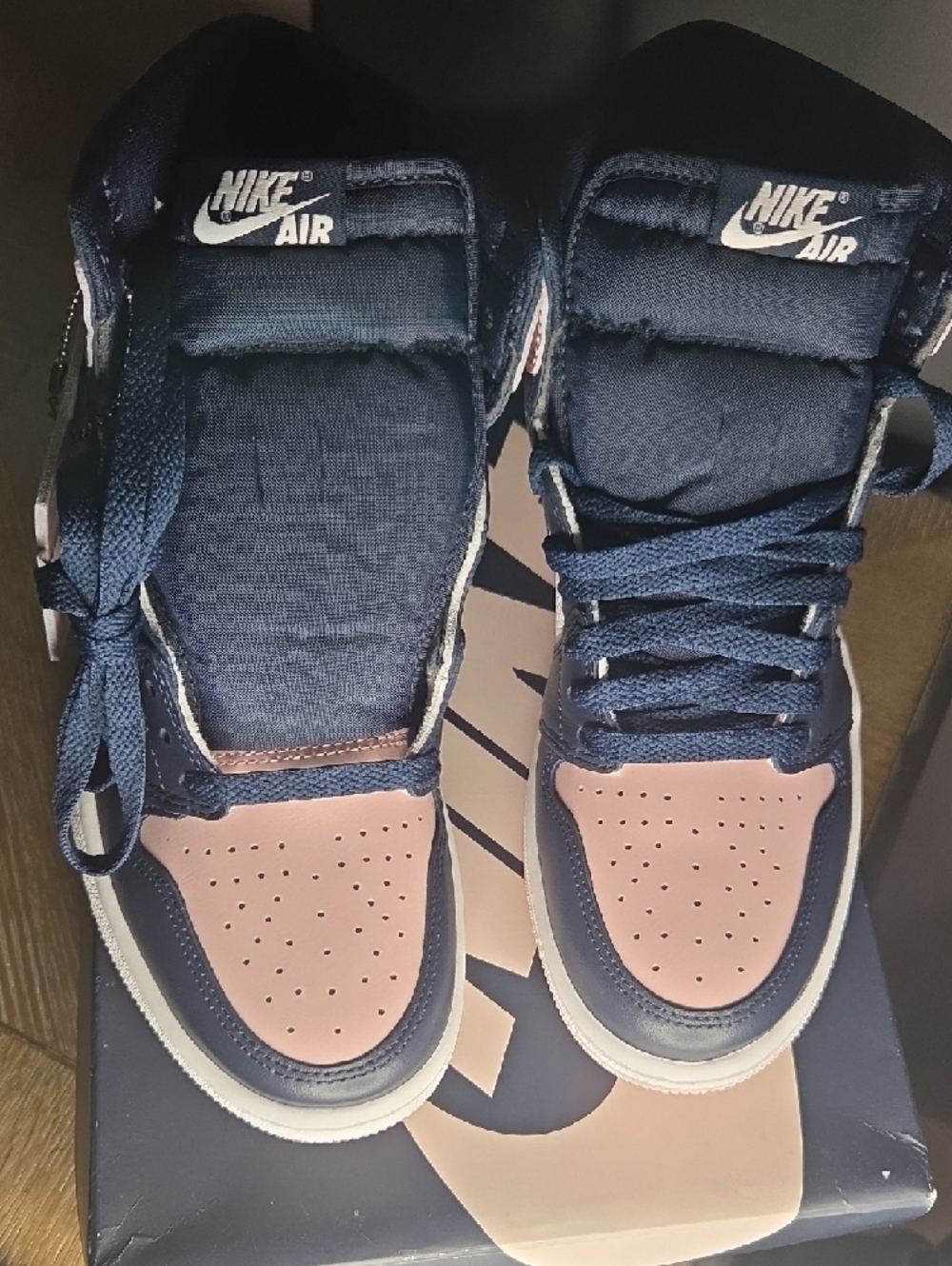 Nike Air Jordan Retro High OG bubble Gum Size 8 - Picture 3 of 6
